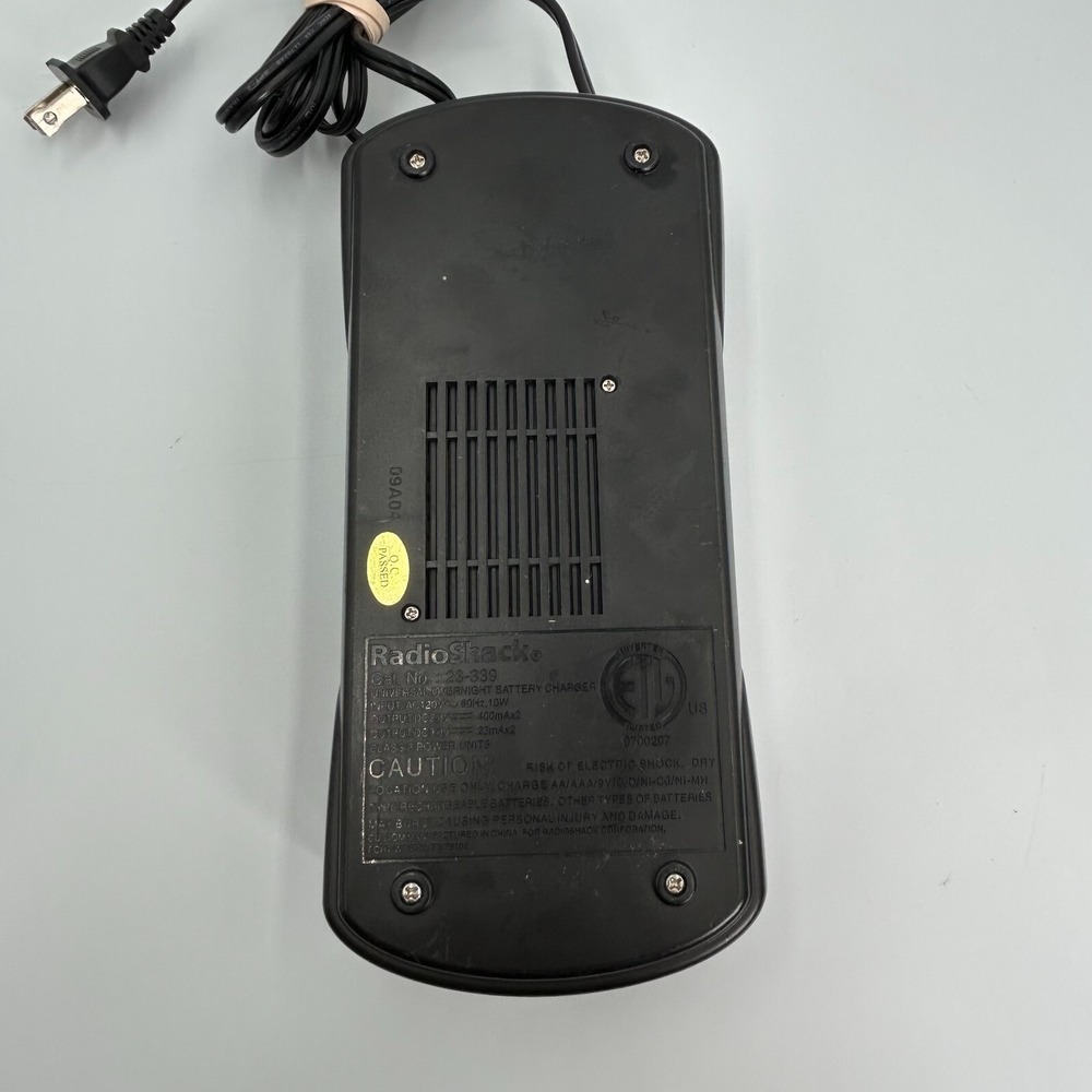 RADIO SHACK Universal Overnight Battery Charger 23-339 Ni-Cd/Ni-MH Tested Works - Picture 3 of 8